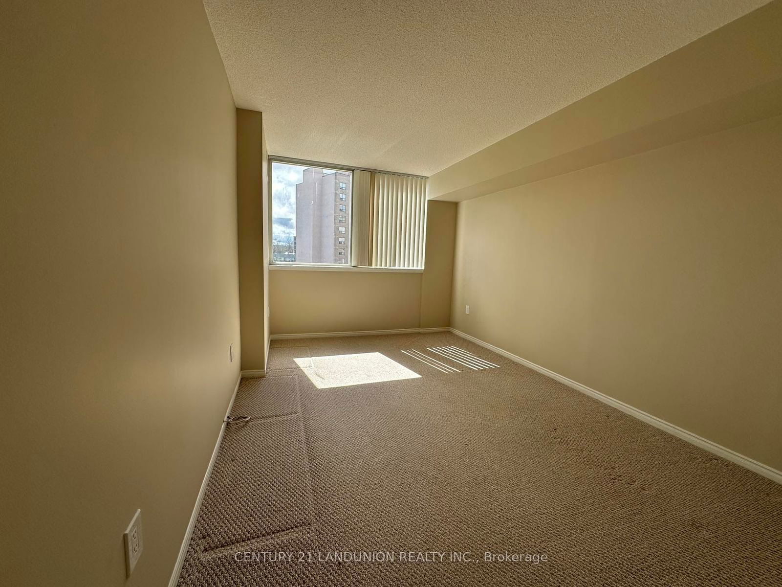 270 davis Dr, unit 511 for rent - image #6