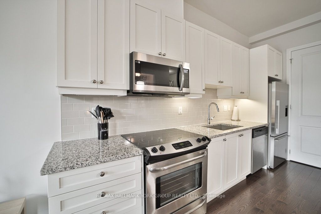 15277 Yonge St, unit 303 for sale - image #10