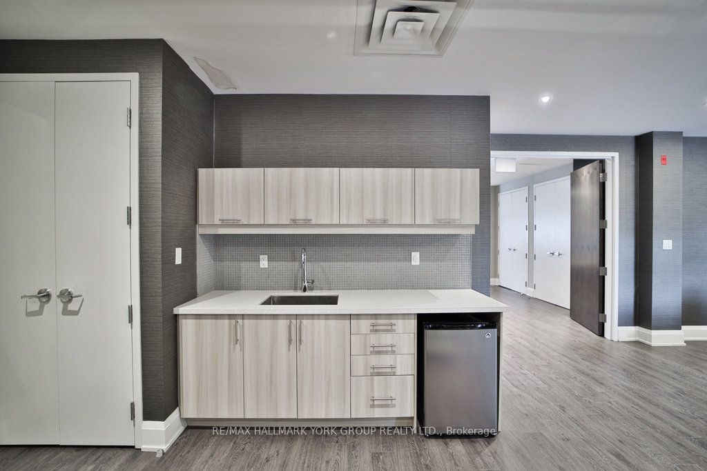 15277 Yonge St, unit 303 for sale - image #31