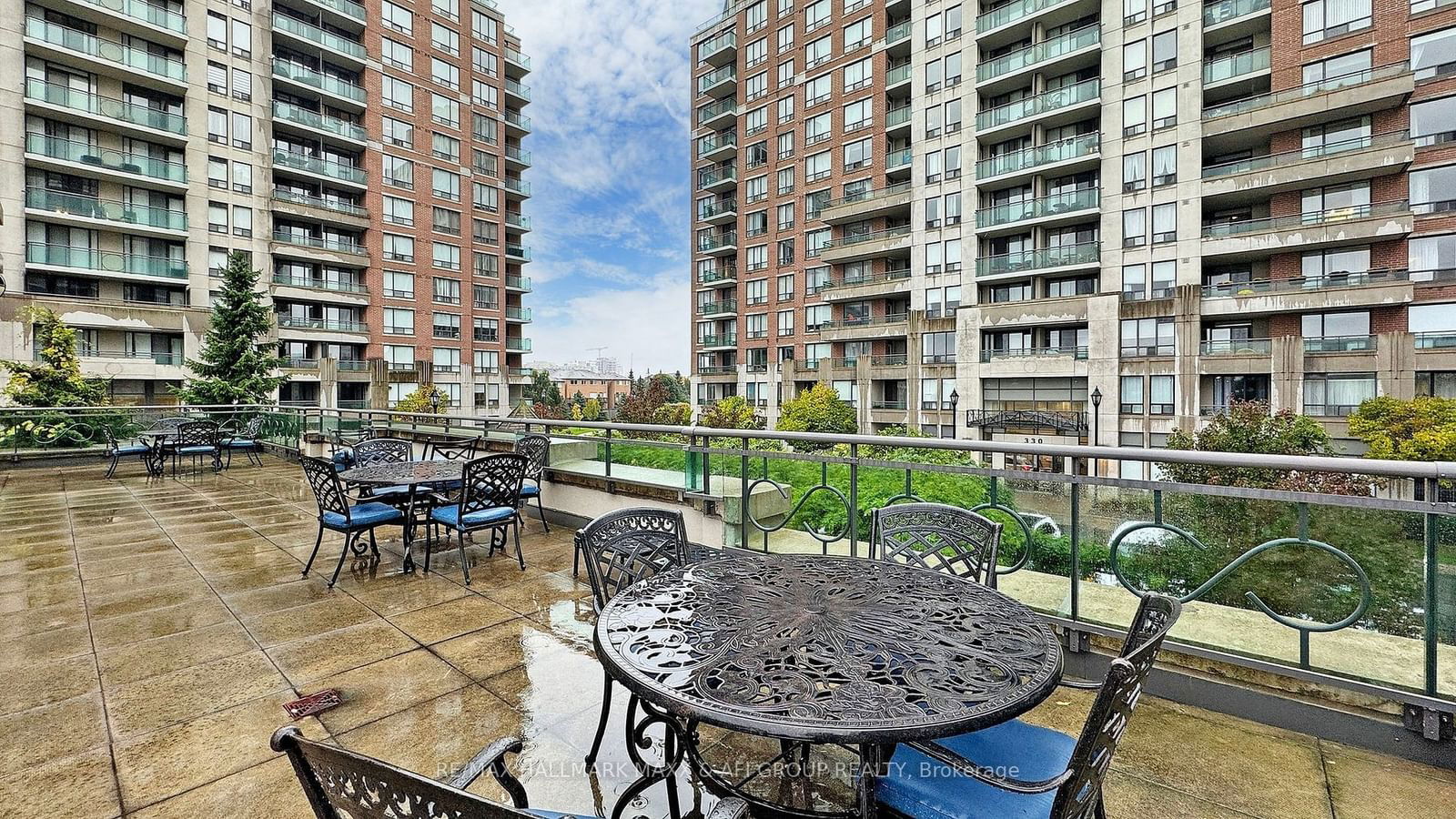 350 RED MAPLE Rd, unit LPH7 for sale - image #35