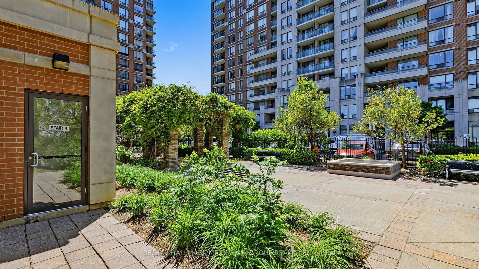 The Vineyards II Condos, Richmond Hill, Toronto