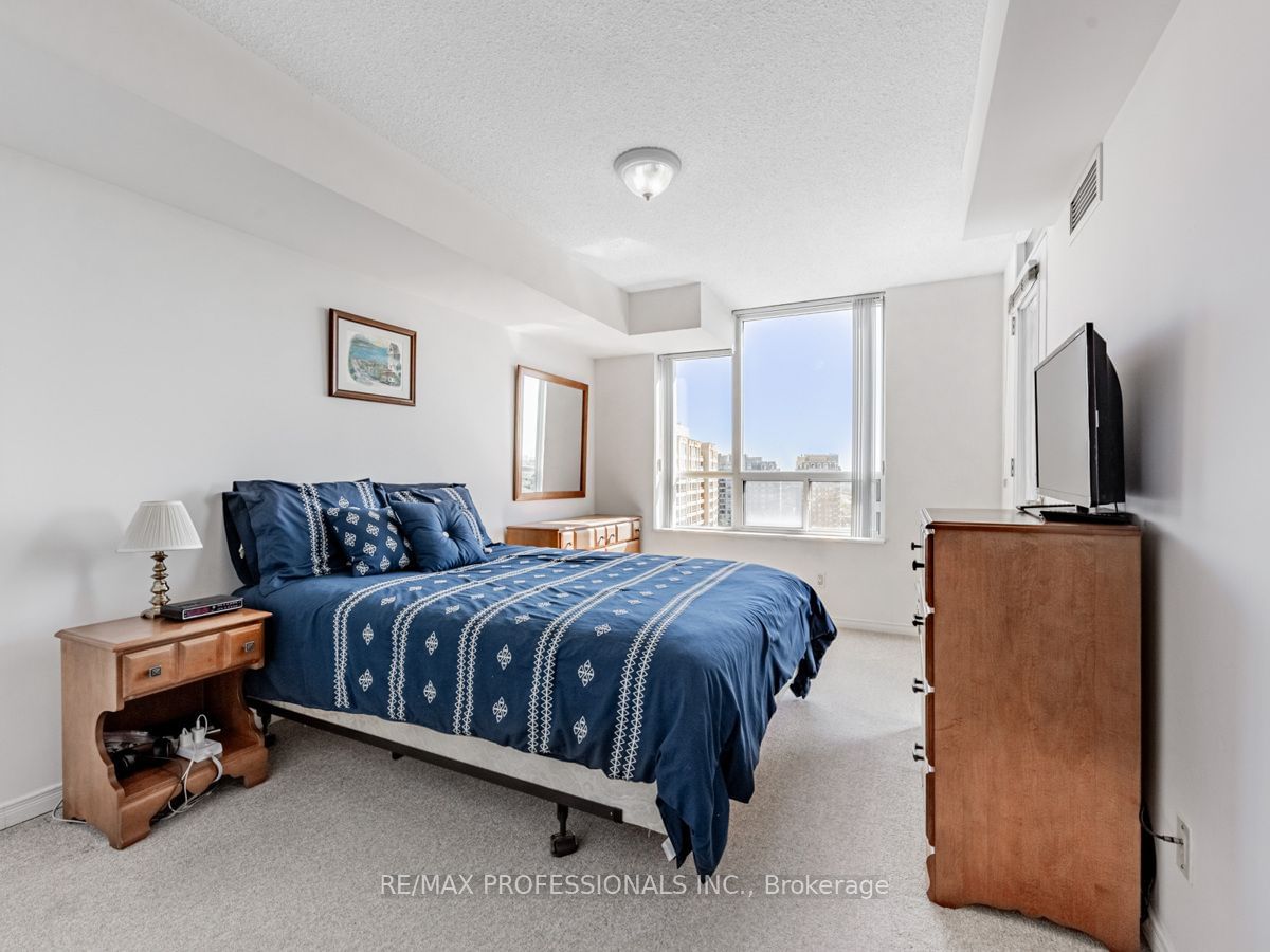 9 Northern Heights Dr, unit 1202 for sale