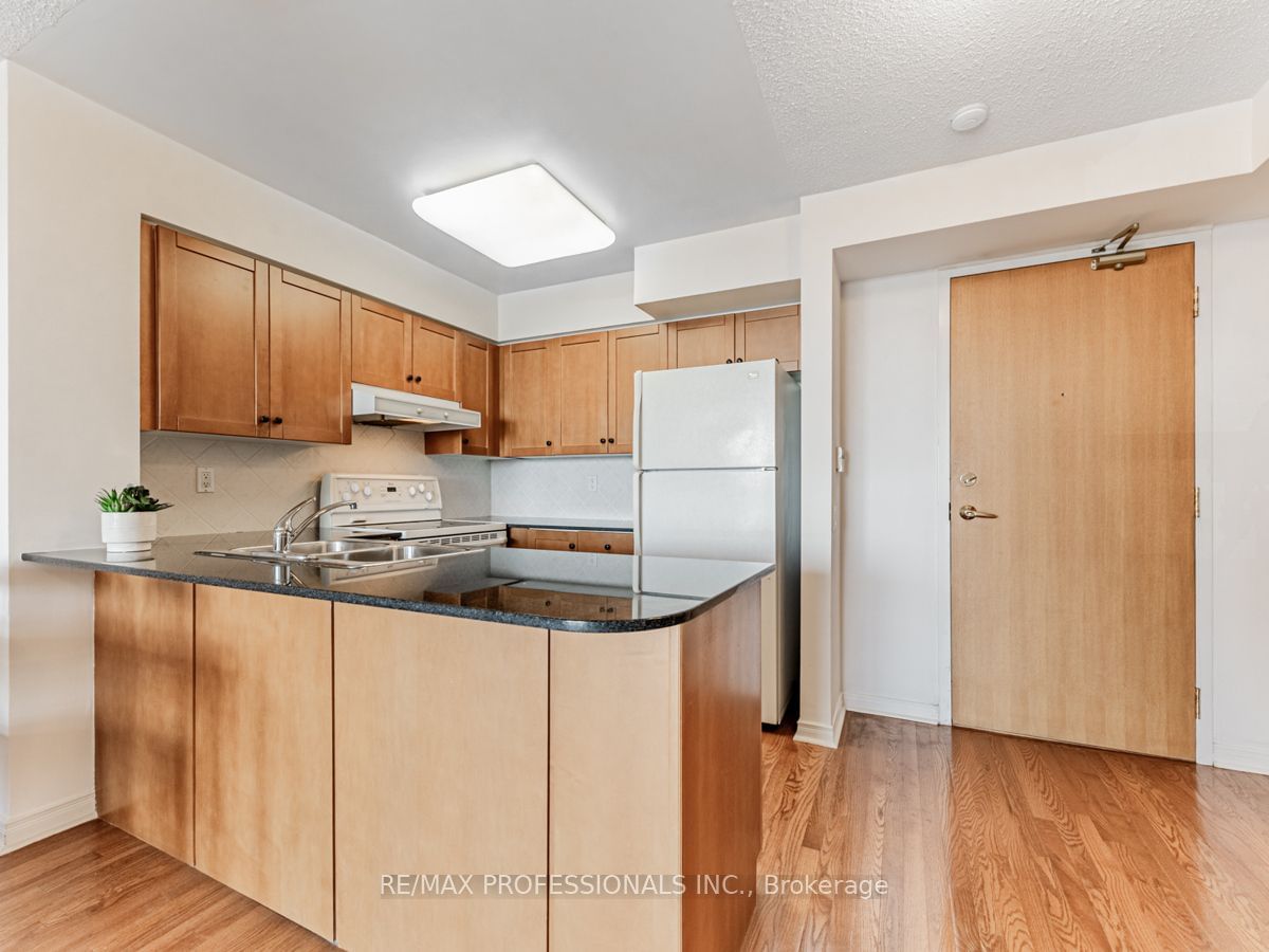 9 Northern Heights Dr, unit 1202 for sale - image #6