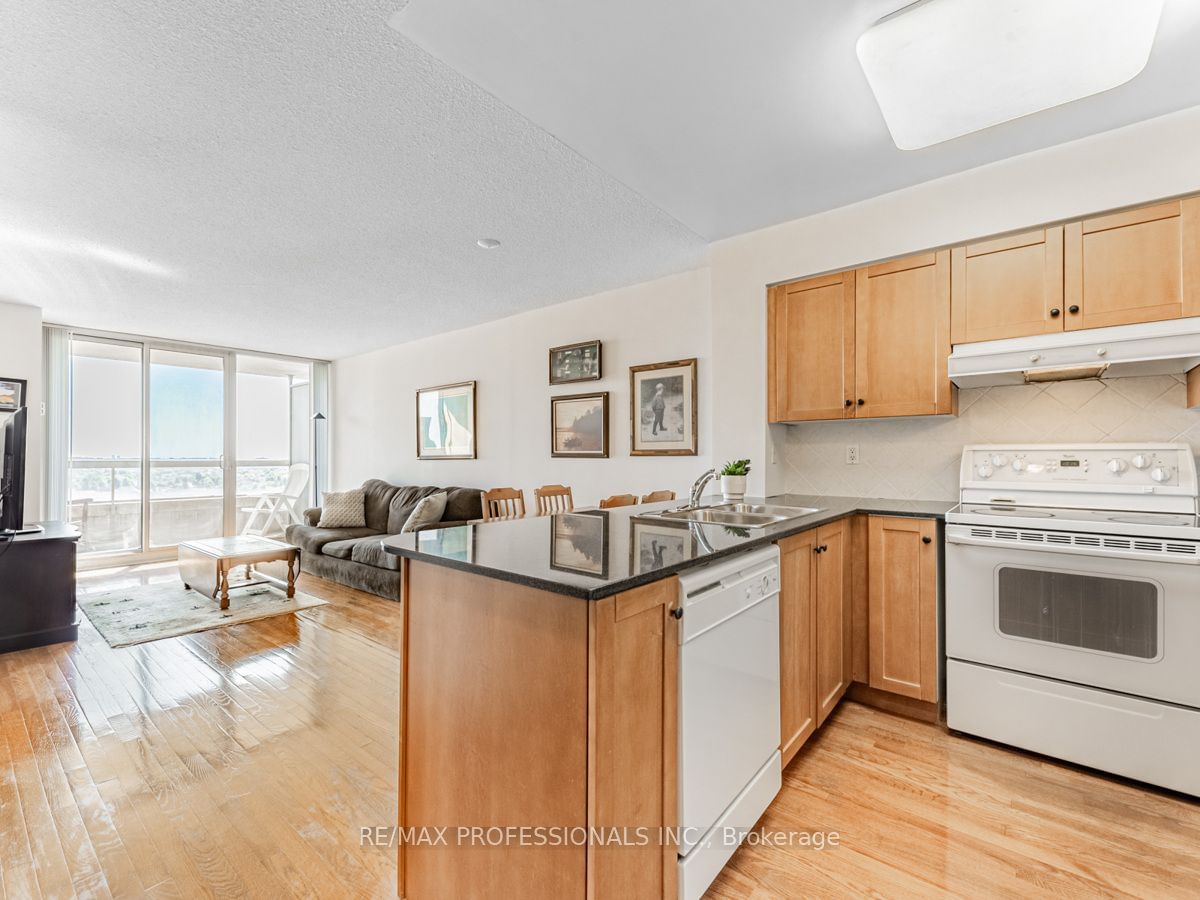 9 Northern Heights Dr, unit 1202 for sale - image #8