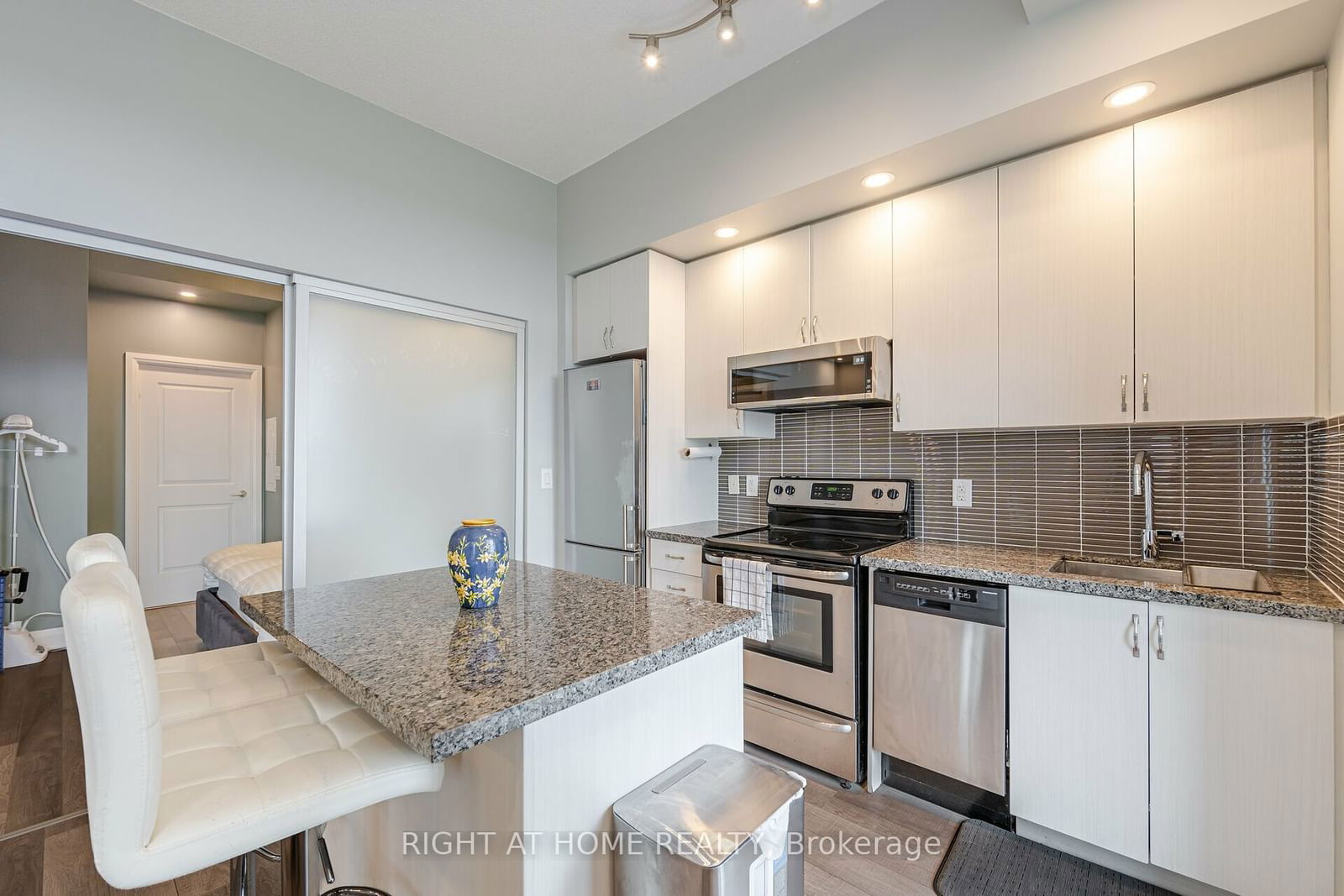 8763 Bayview Ave, unit 727 for sale - image #15