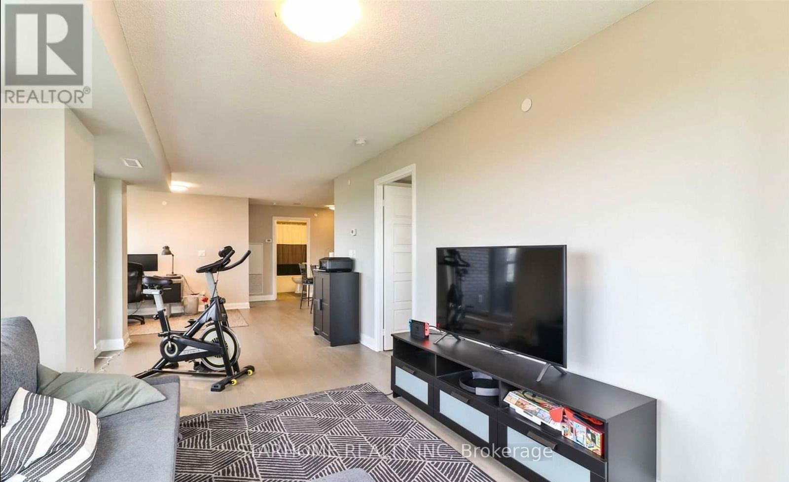 15 Water Walk Dr, unit 1105 for rent - image #5