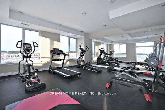 11611 Yonge St, unit 510 for rent - image #8