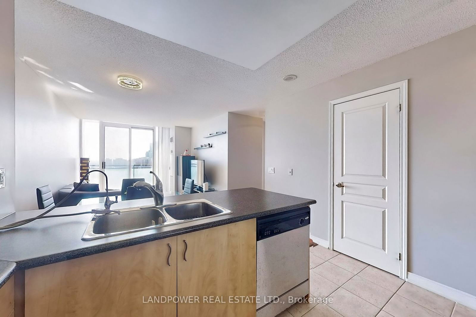 310 Red Maple Rd, unit Lph03 for sale - image #14