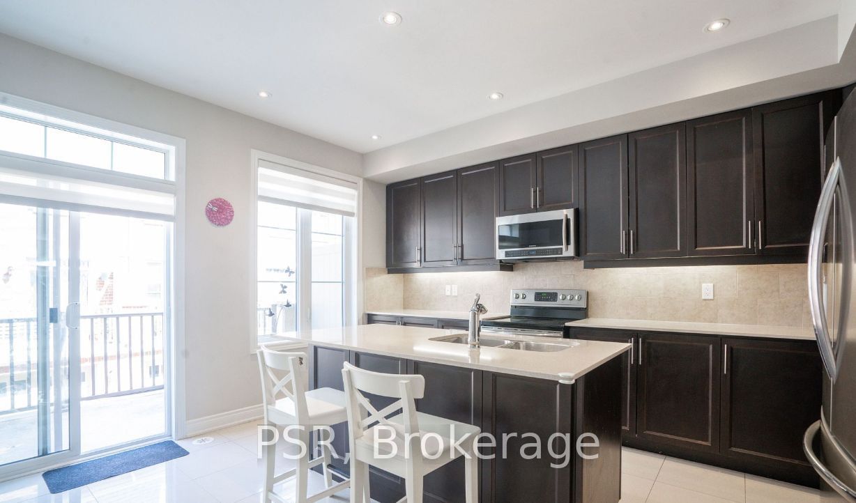 1331 Major Mackenzie Dr, unit 29 for rent - image #7