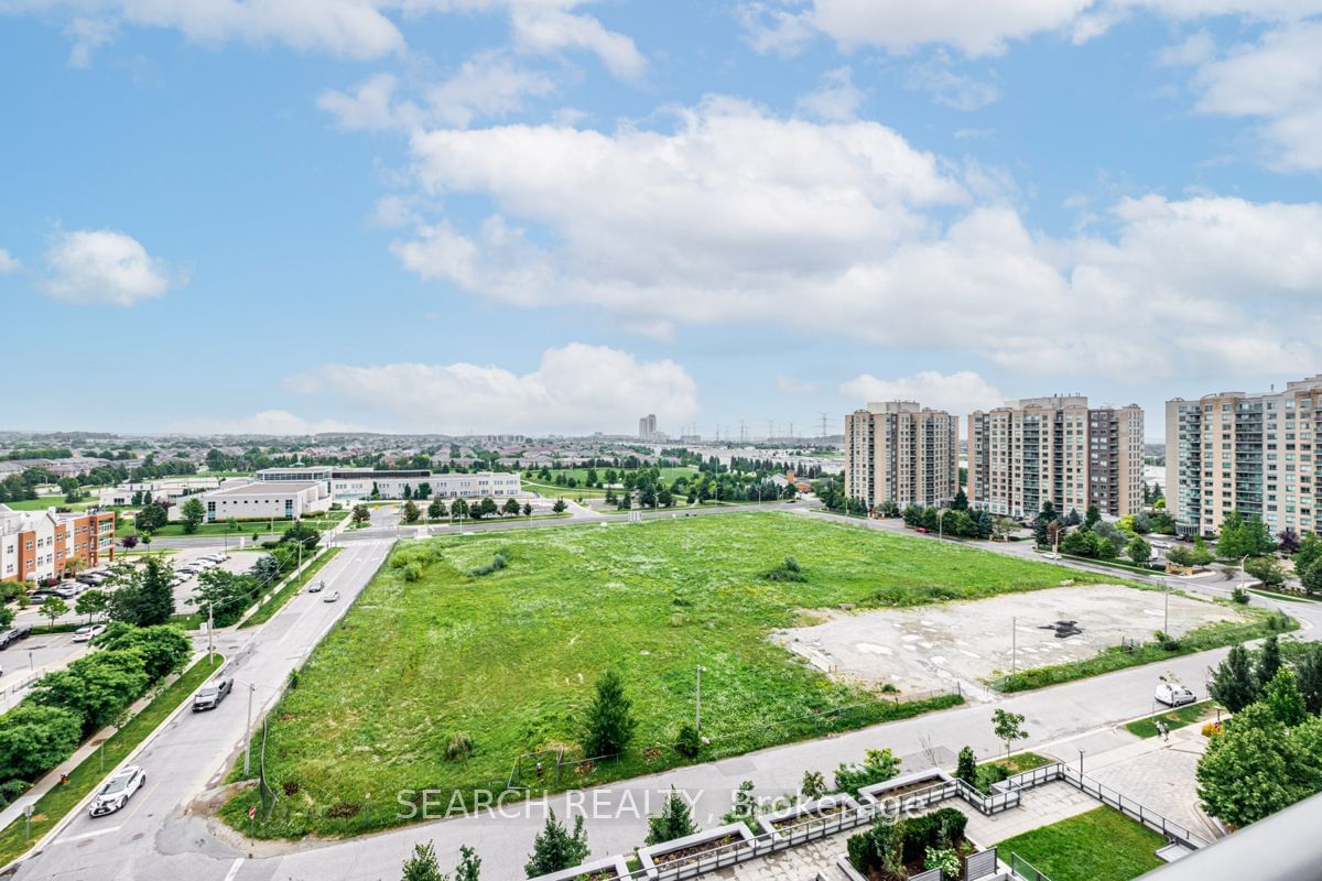 SkyCity Condos, Richmond Hill, Toronto