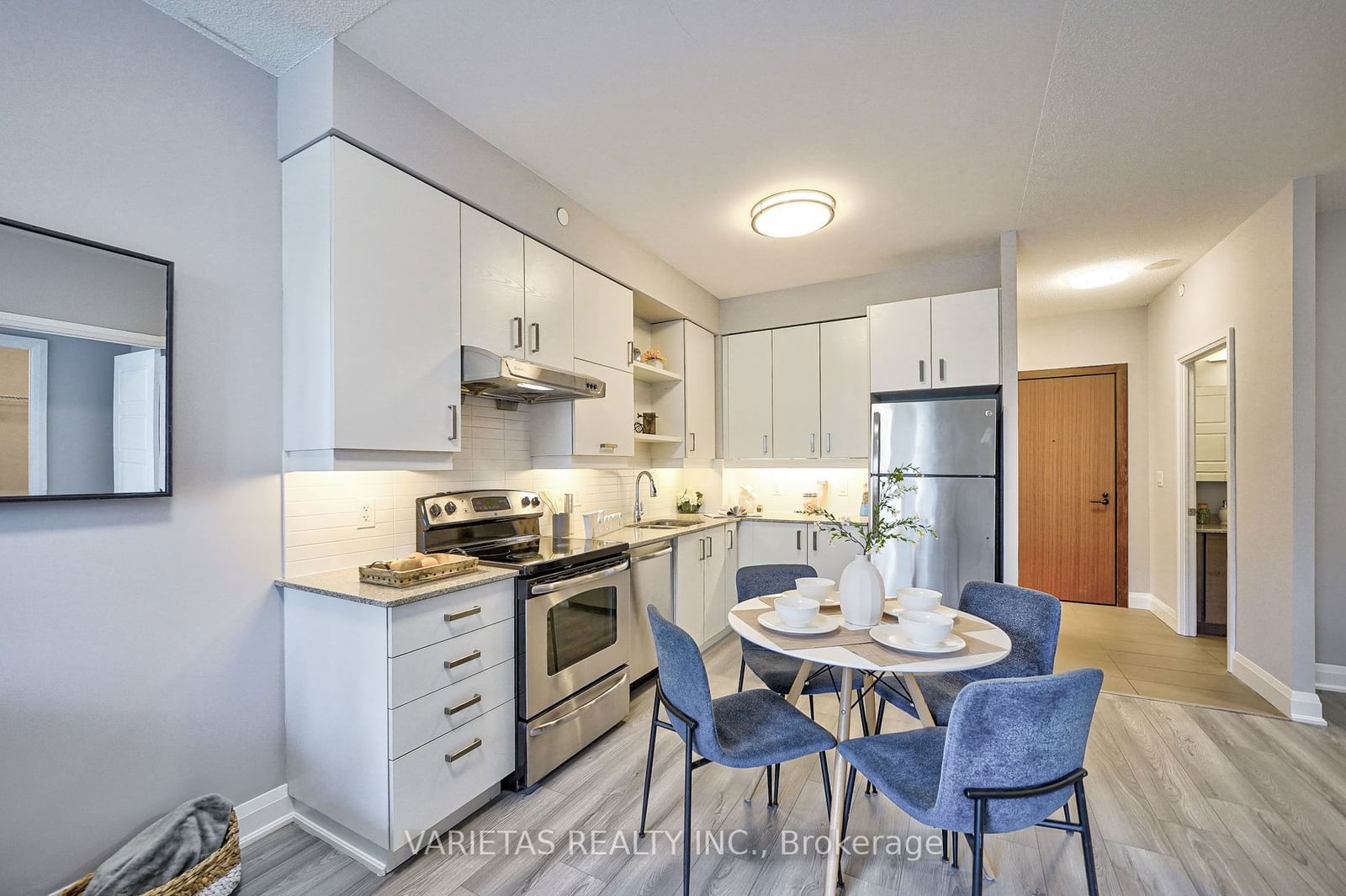 8228 Birchmount Rd, unit 318 for sale - image #10