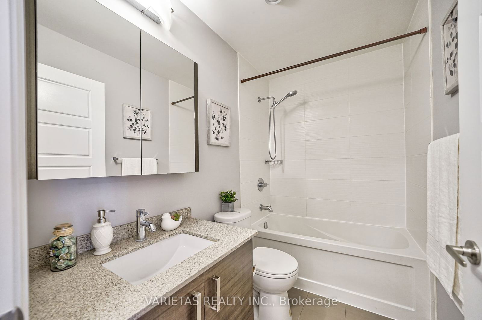 8228 Birchmount Rd, unit 318 for sale - image #24