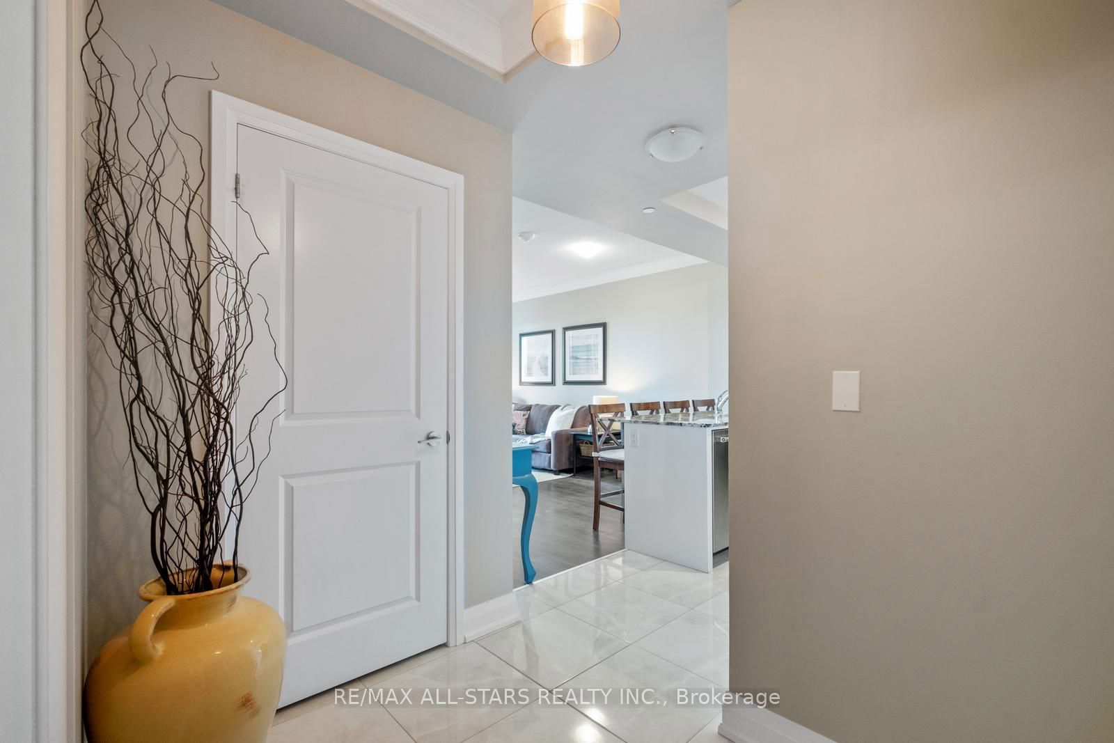 25 Baker Hill Blvd, unit 203 for sale - image #5