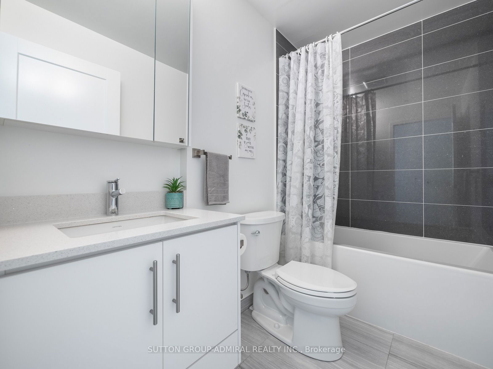 95 Oneida Cres, unit LPH09 for sale - image #26