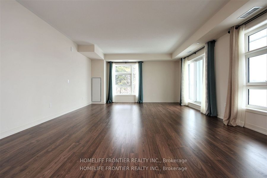 555 William Graham Dr, unit 313 for rent - image #4