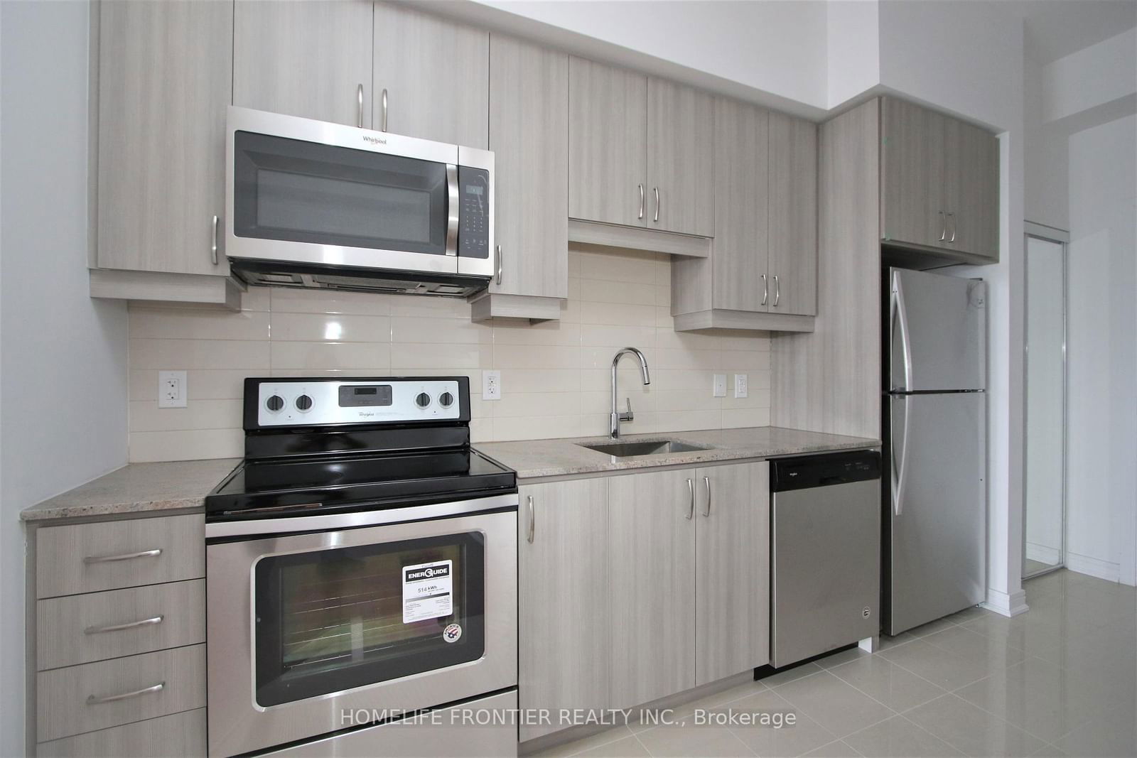 9201 Yonge St, unit NW801 for rent - image #2