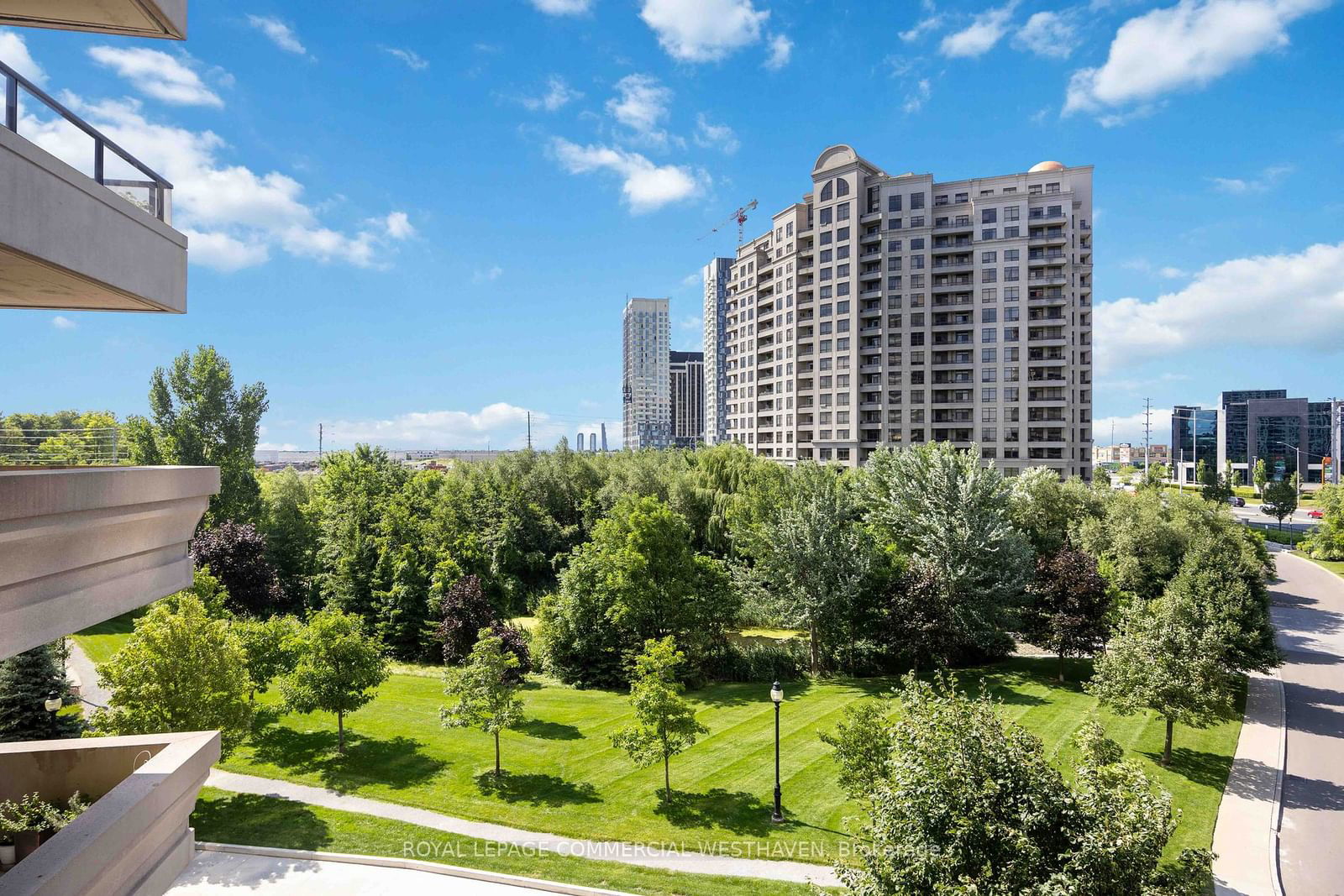 9245 Jane St, unit 311 for sale