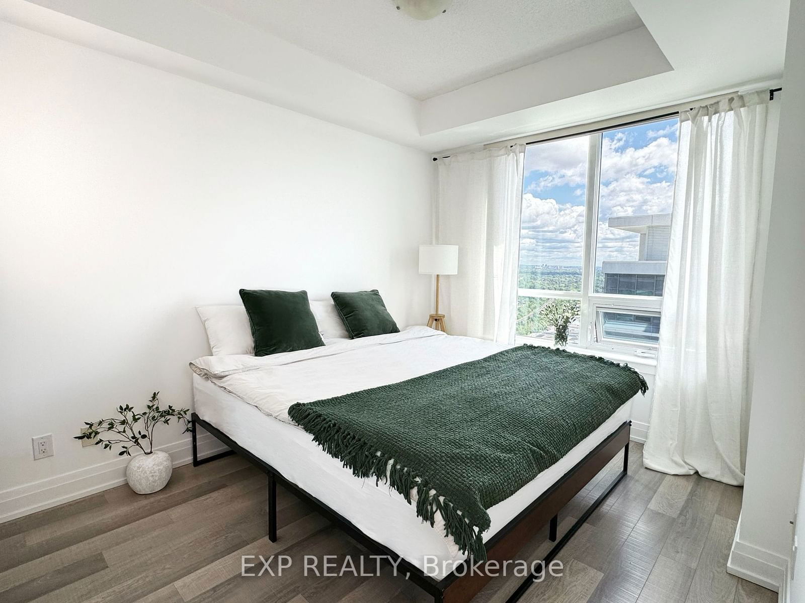 7165 Yonge St, unit 2003 for sale - image #10