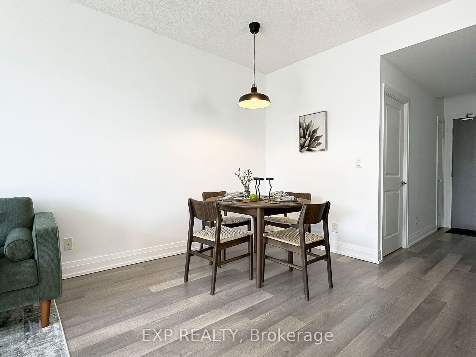 7165 Yonge St, unit 2003 for sale - image #9