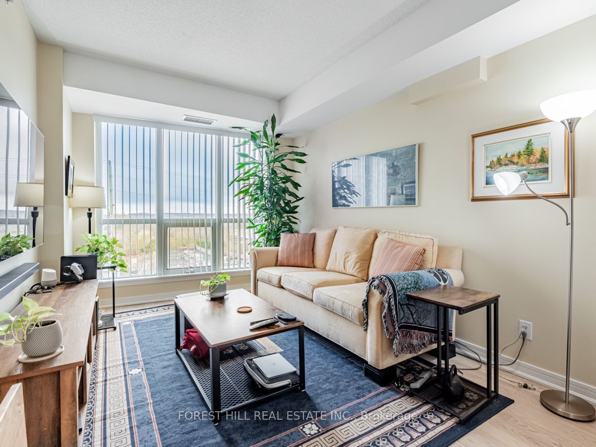 9201 Yonge St, unit 614 for sale