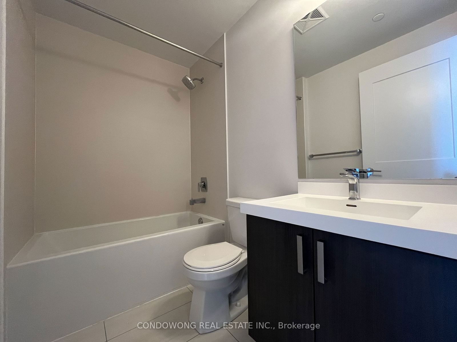 7895 Jane St, unit 2817 for rent - image #12