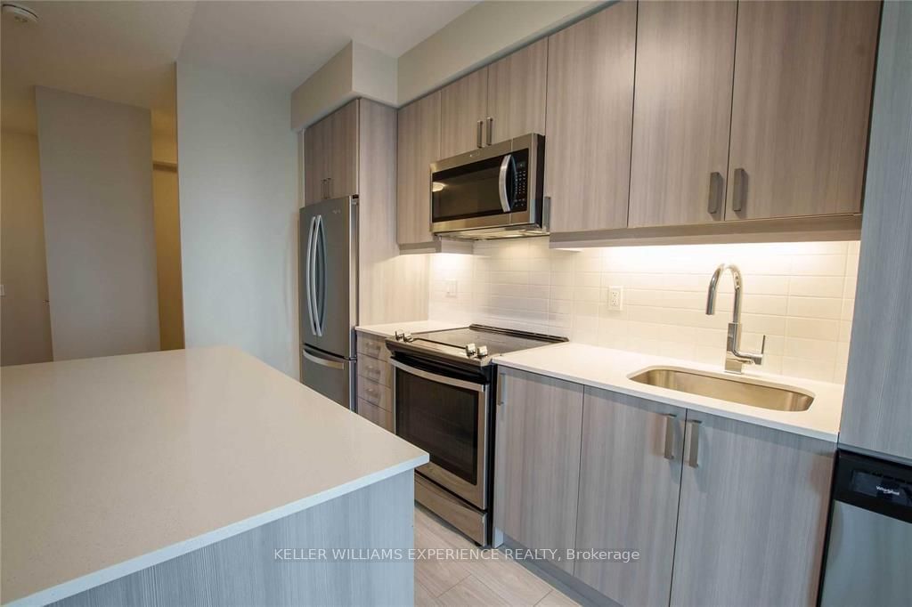 7895 Jane St, unit 1111 for rent - image #3