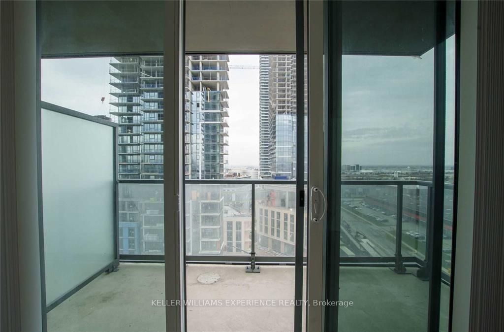 7895 Jane St, unit 1111 for rent - image #5