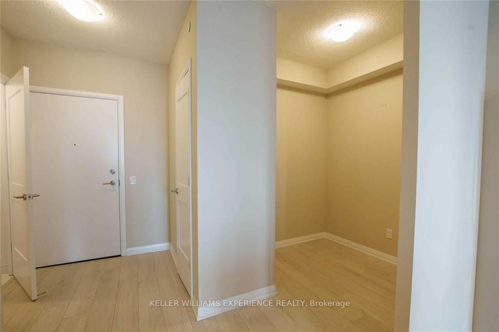 7895 Jane St, unit 1111 for rent - image #7