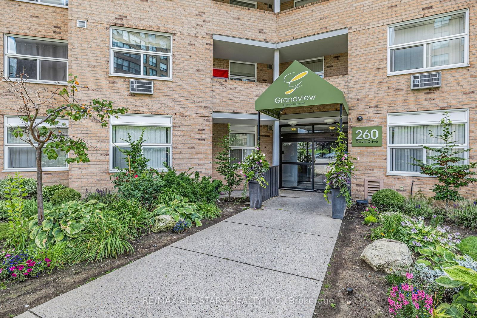 260 Davis Dr, unit 212 for sale - image #1