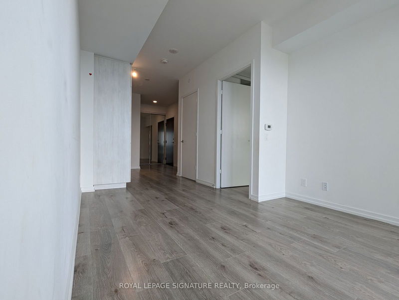 7890 Jane St, unit 2607 for rent