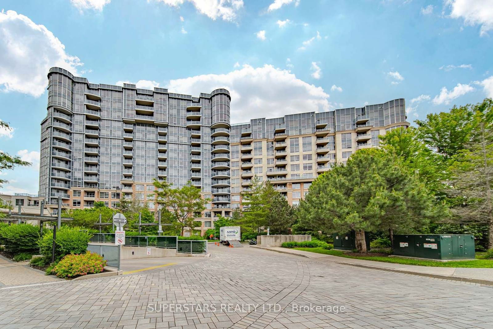 23 Cox Blvd, unit 1063 for sale