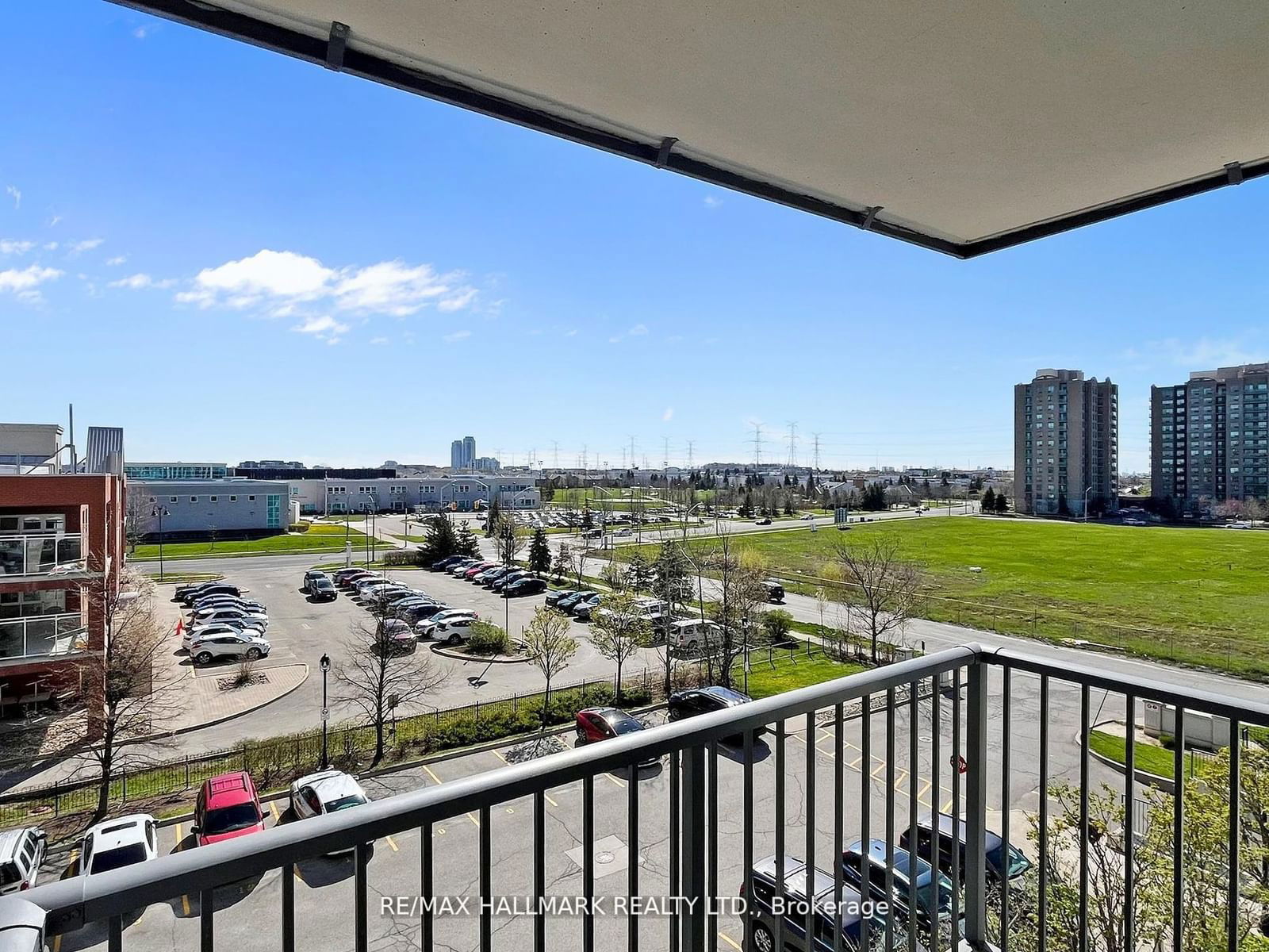 185 Oneida Cres E, unit 503 for sale