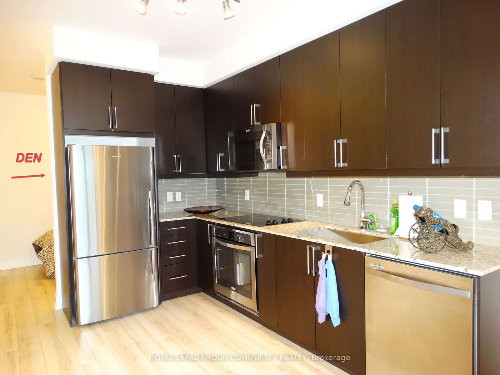 9600 Yonge St, unit 515B for rent - image #7