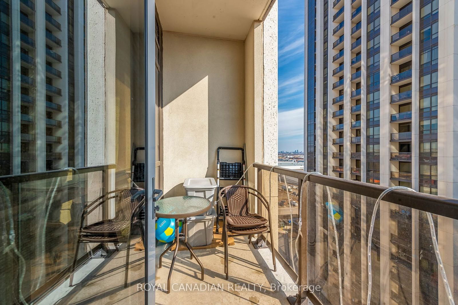 9085 Jane St, unit 1007 for sale - image #19