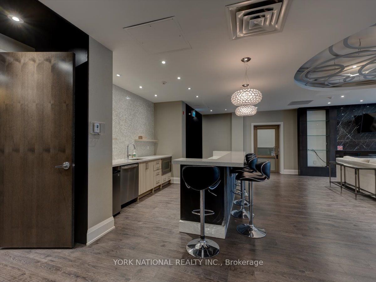 15277 Yonge St, unit 406 for sale - image #33