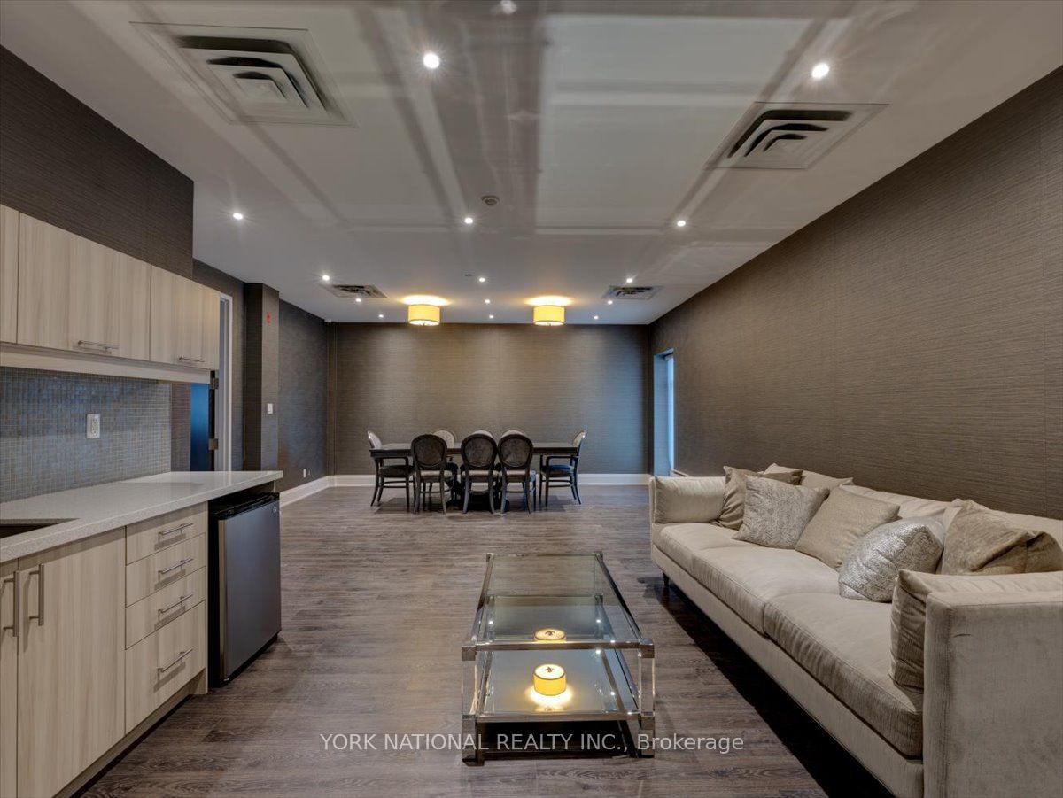 15277 Yonge St, unit 406 for sale - image #34