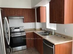 350 red maple Rd, unit 1013 for rent - image #4