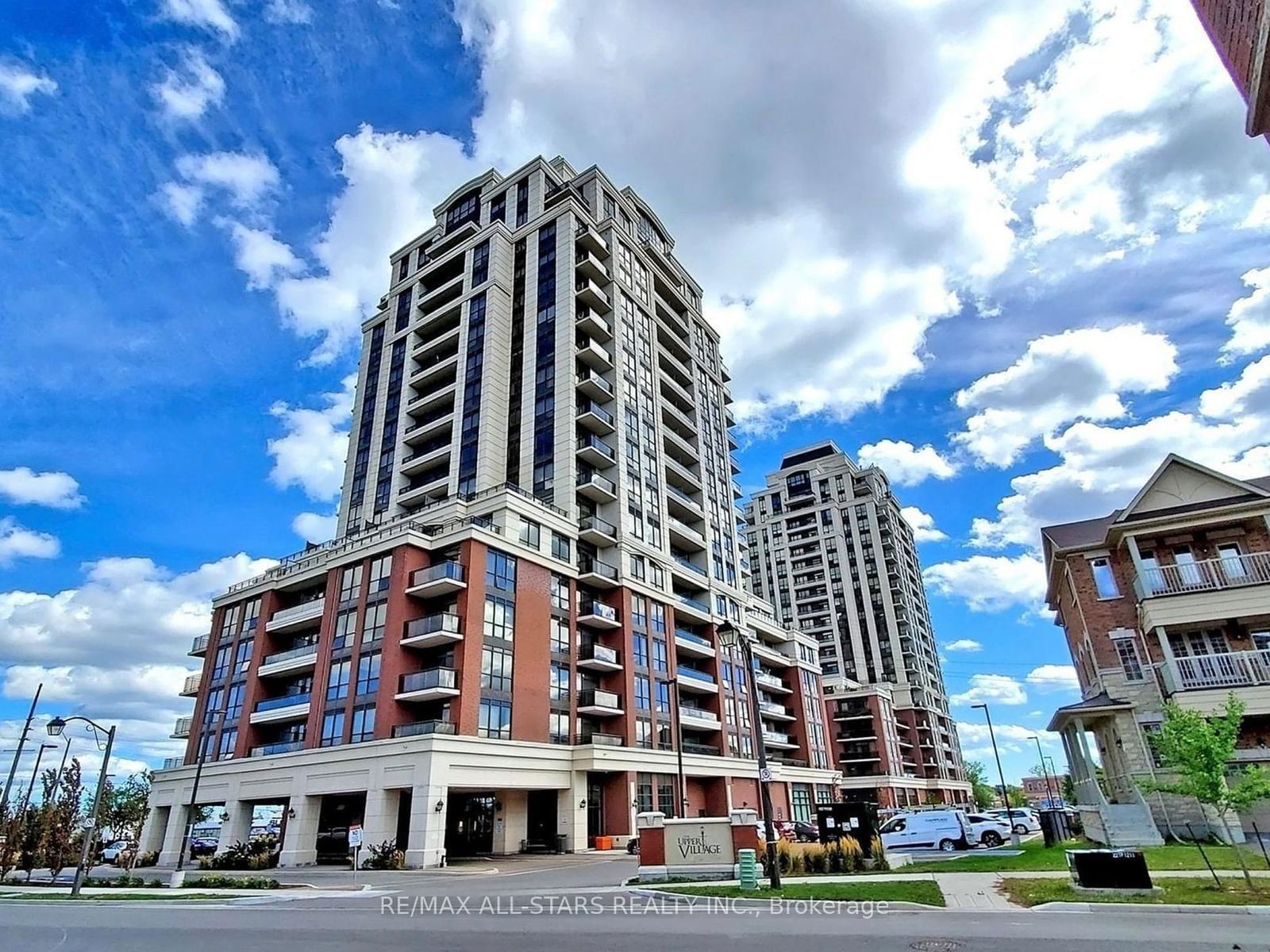 9506 Markham Rd, unit 215 for sale - image #1