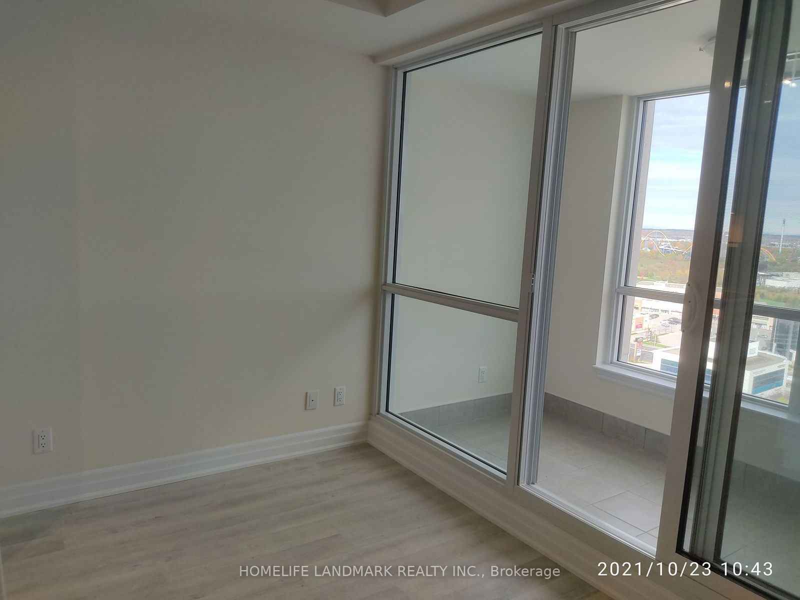 9085 Jane St, unit 2001 for rent - image #6