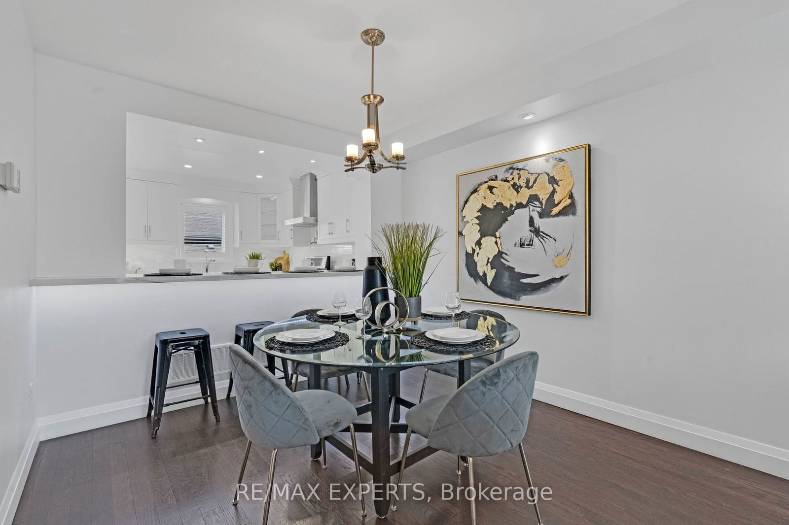 19 Foxchase Ave N, unit 32 for sale - image #12