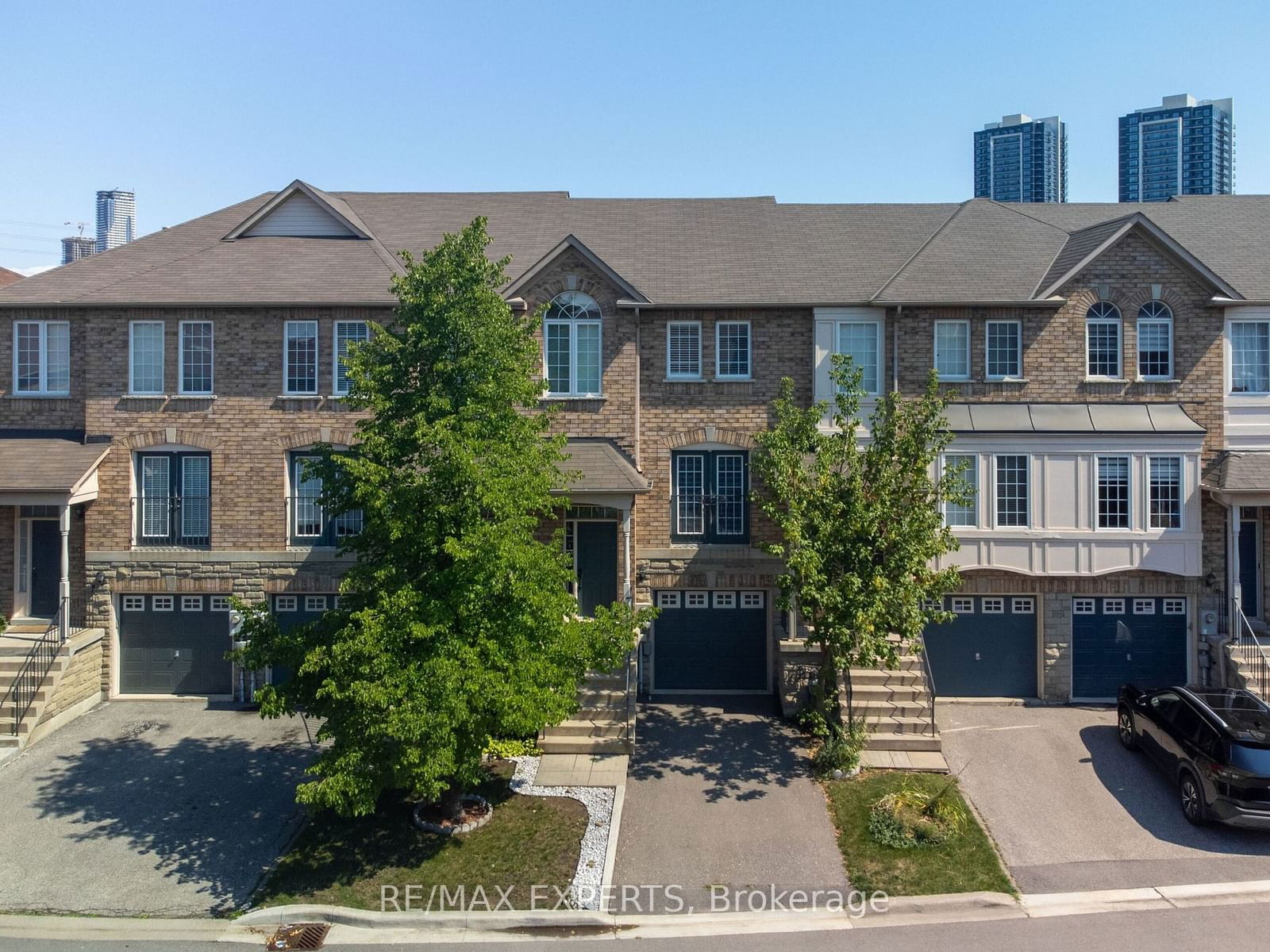 19 Foxchase Ave N, unit 32 for sale - image #3