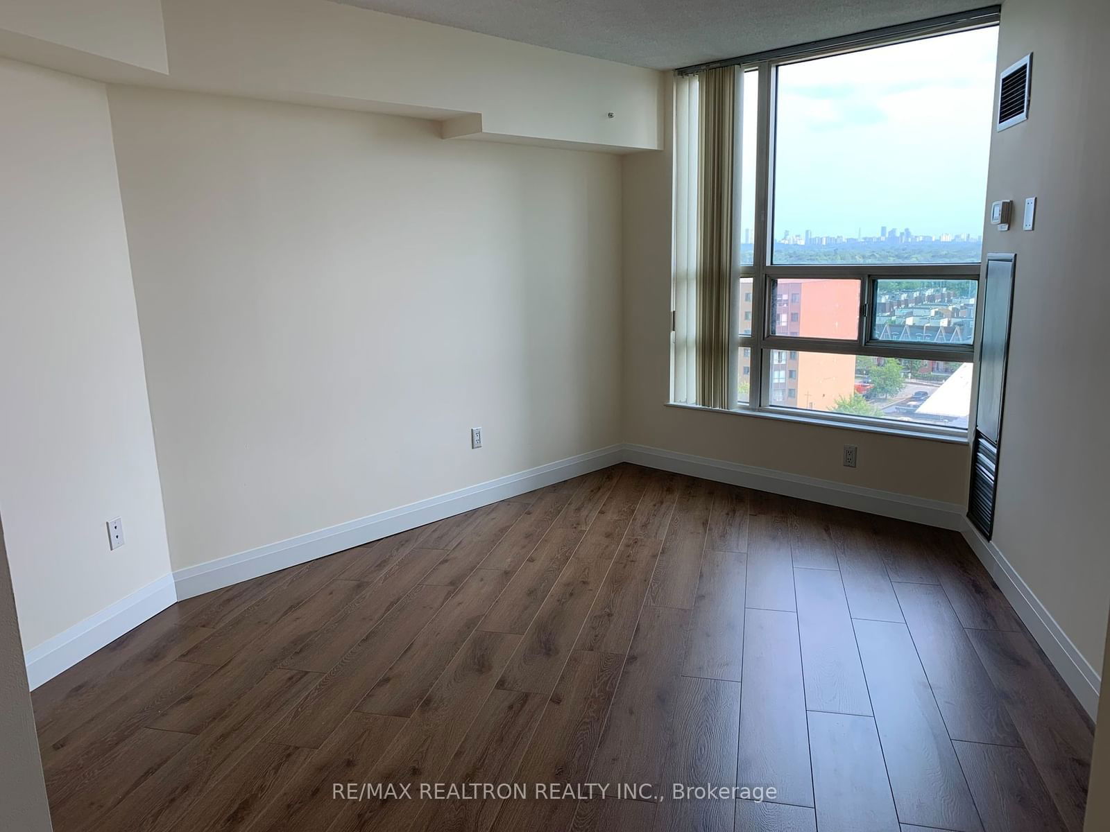 7825 Bayview Ave, unit 1108 for rent - image #11