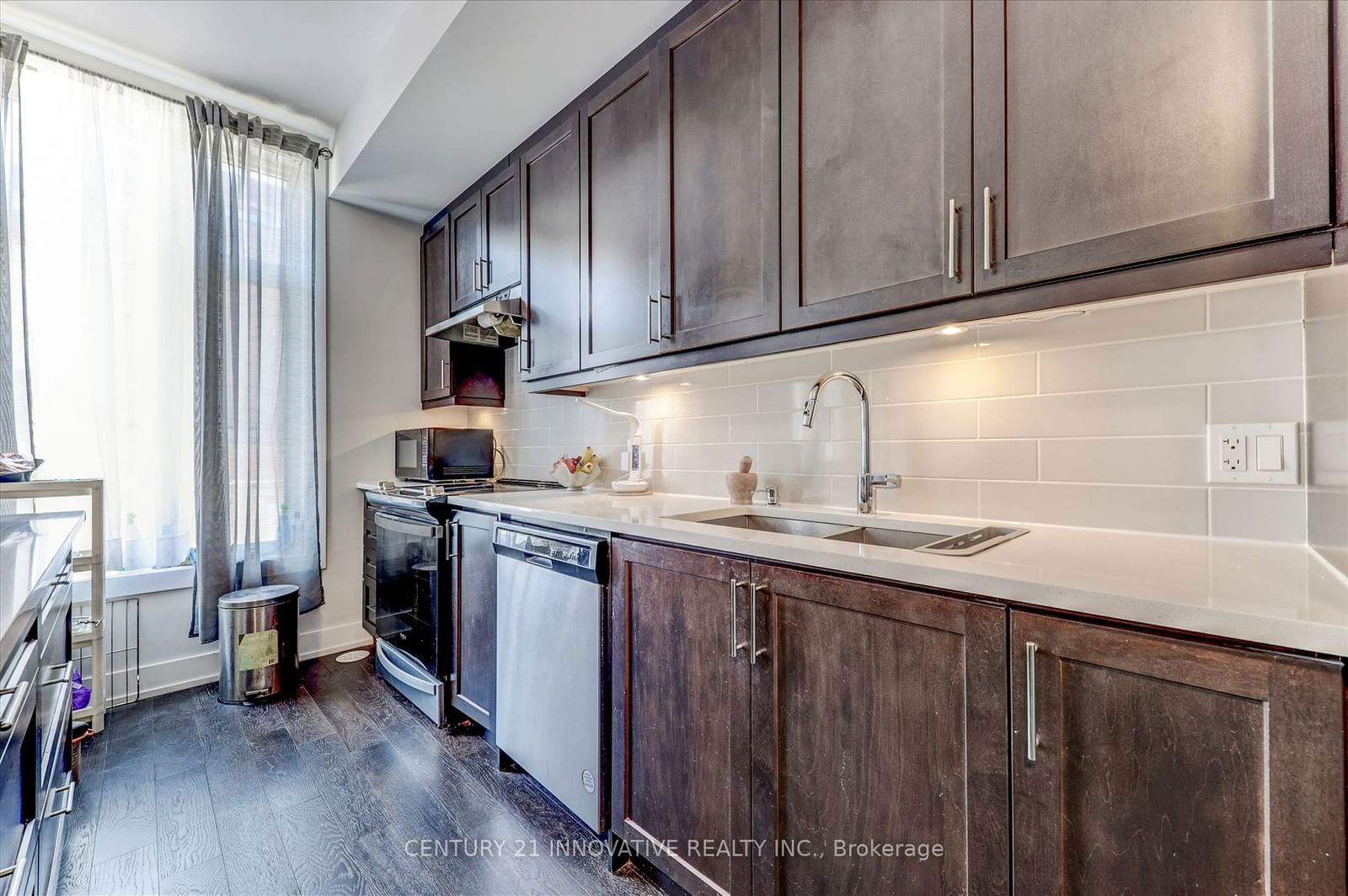 9560 Islington Ave, unit L101 for sale - image #12