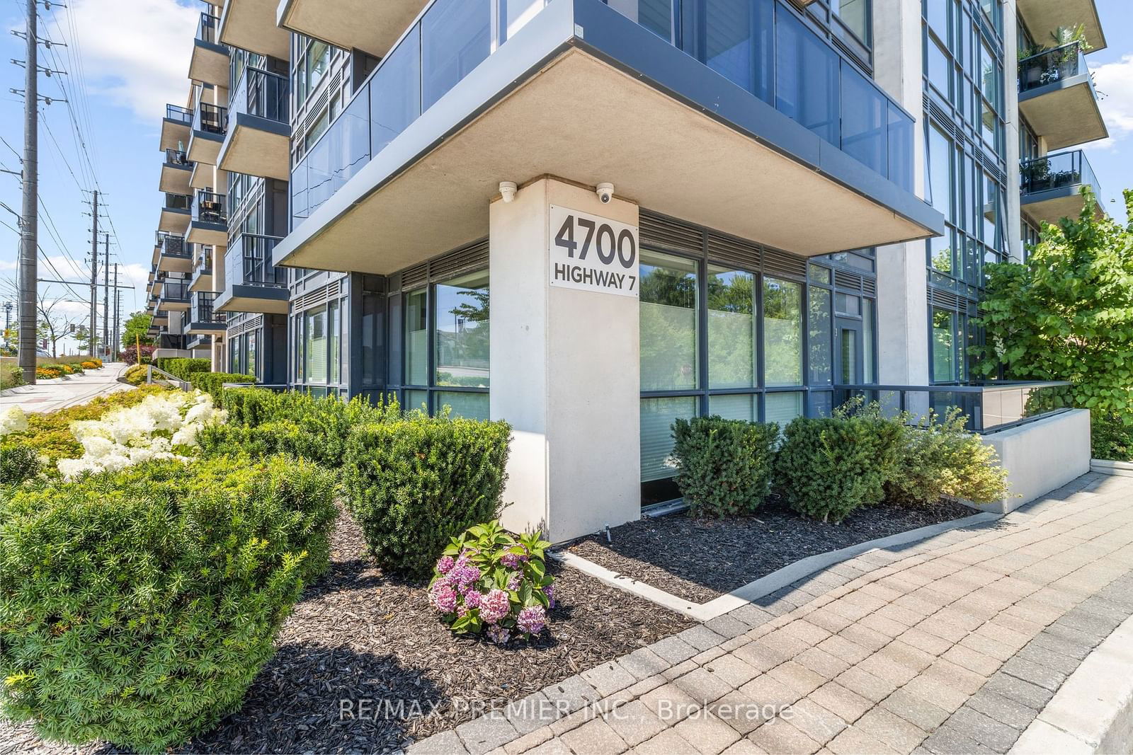 4700 Highway 7, unit 101 for sale