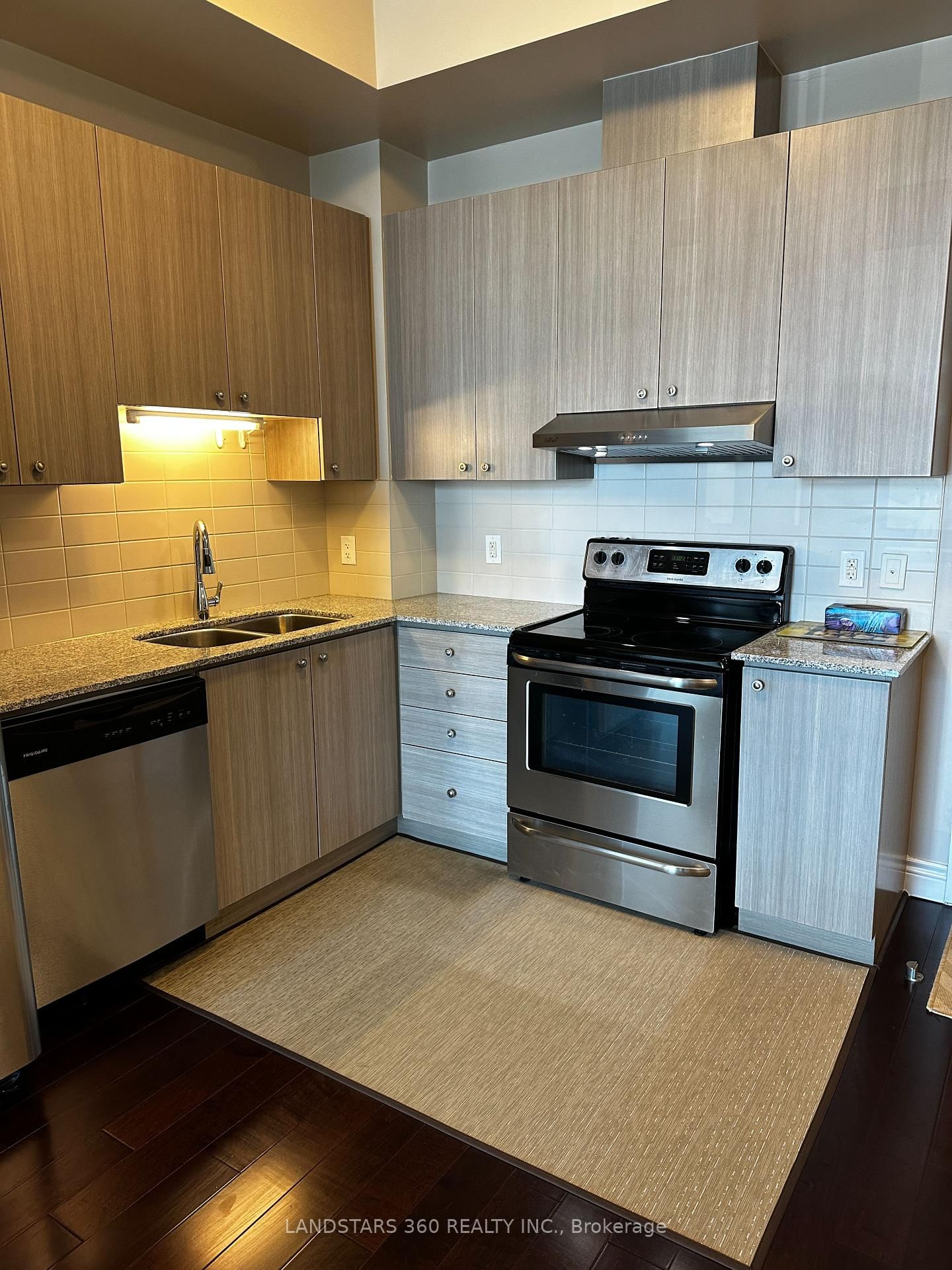 8323 Kennedy Rd, unit 1203 for rent - image #14