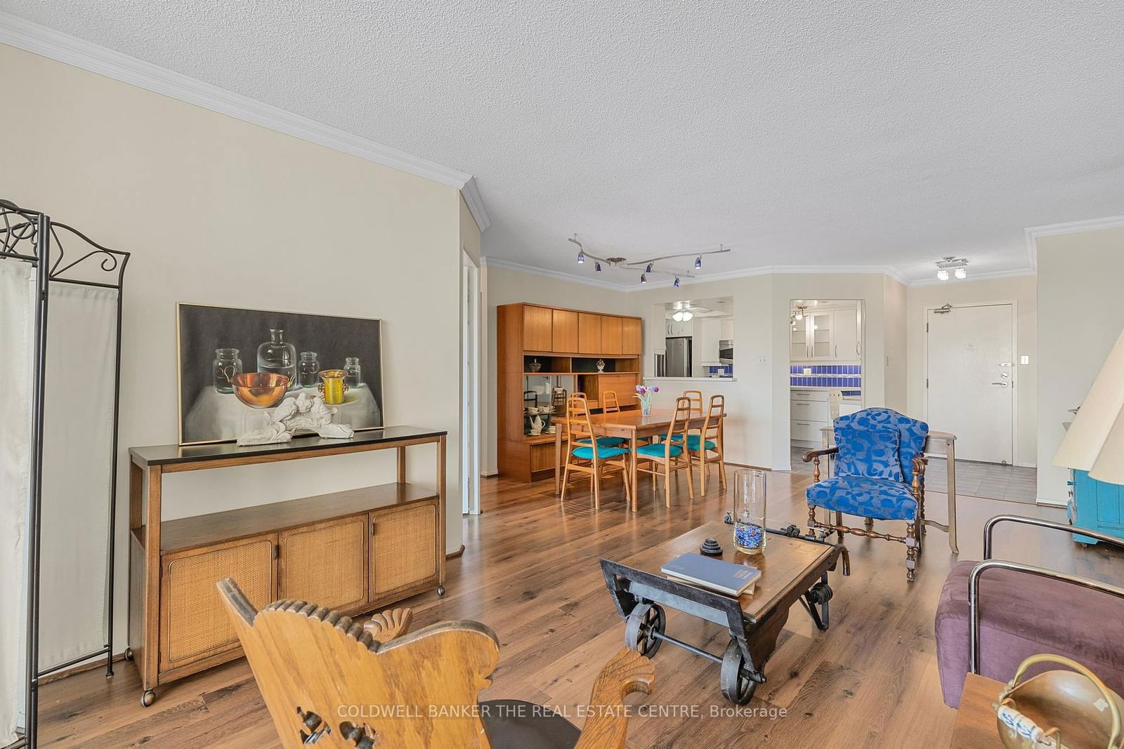 22 Clarissa Dr, unit 1002 for sale - image #11