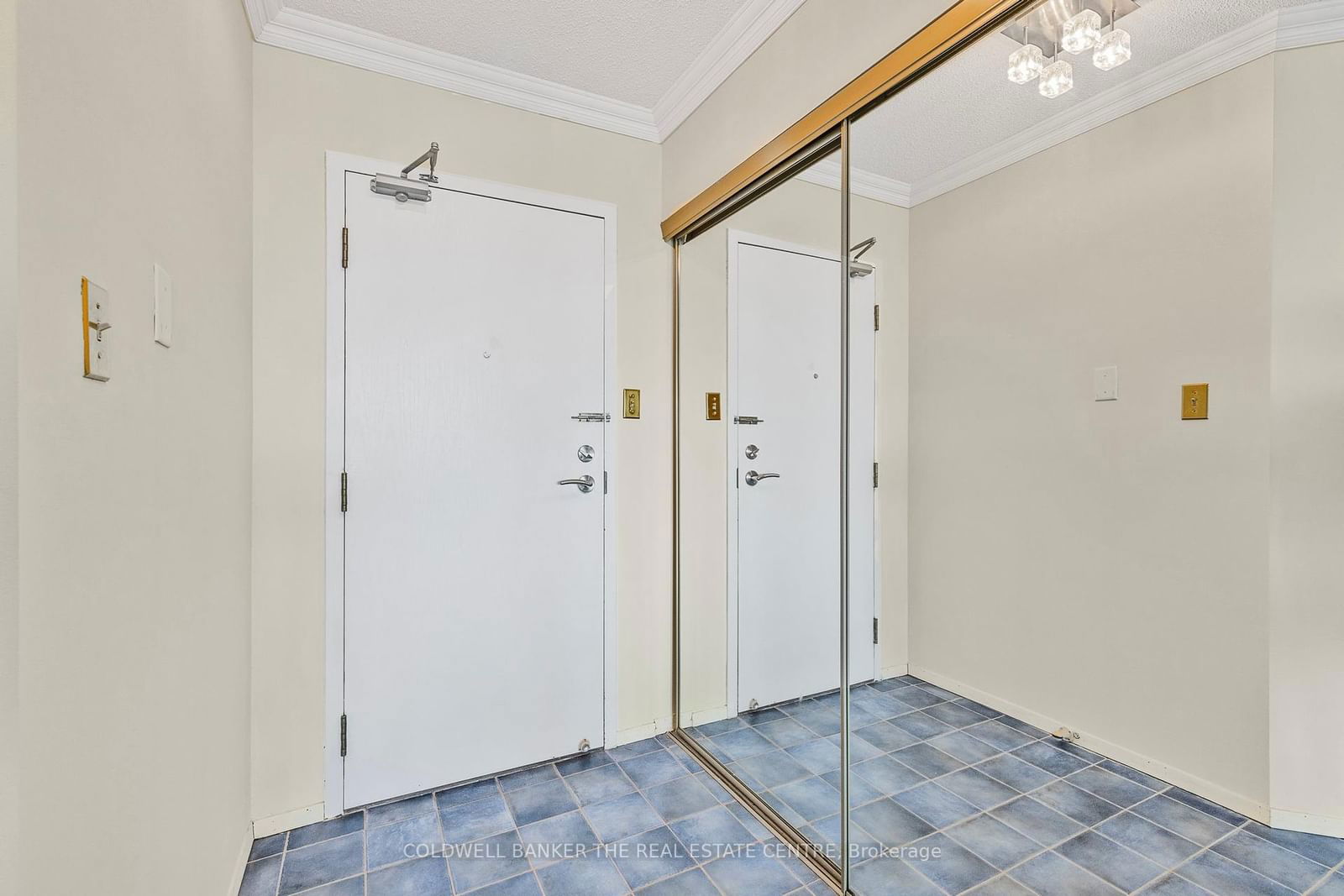 22 Clarissa Dr, unit 1002 for sale - image #7