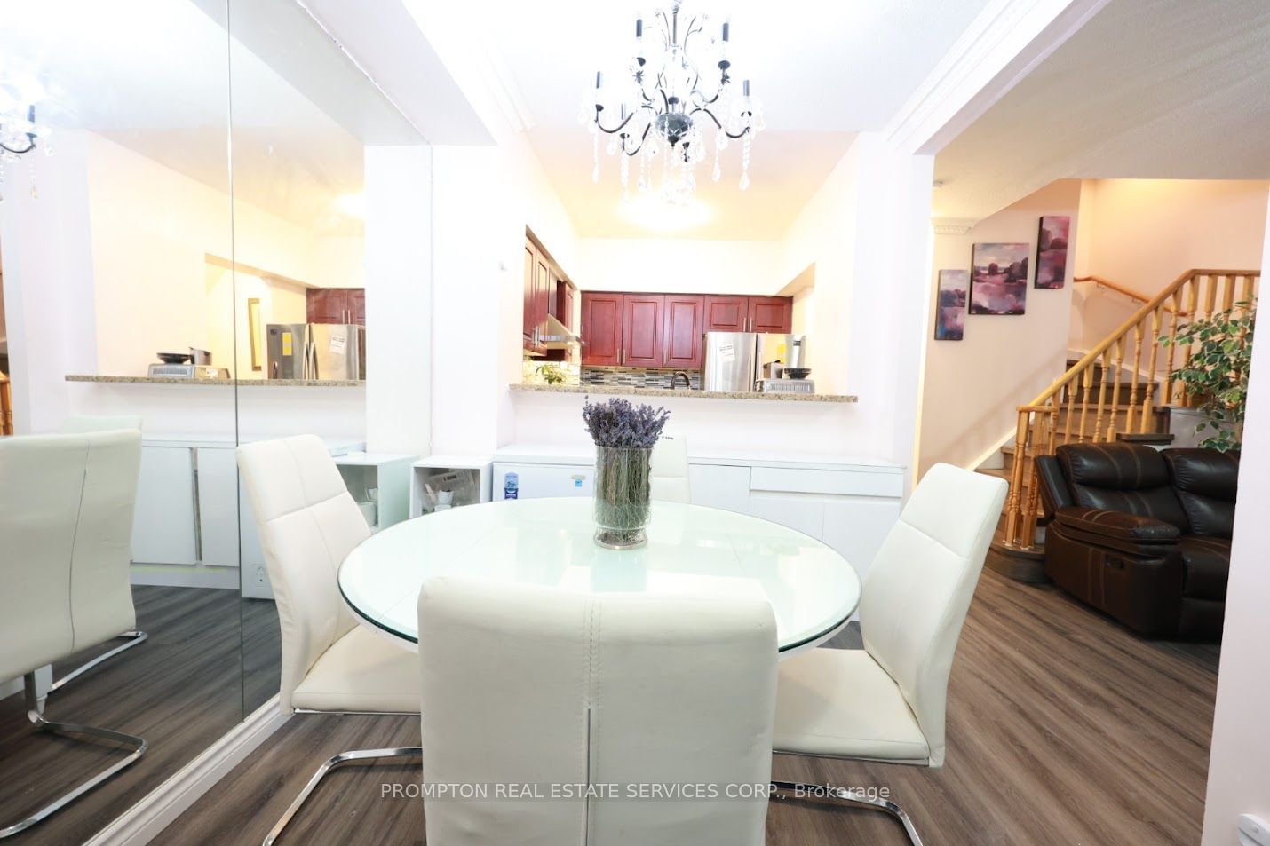 5 St Moritz Way, unit 19 for sale - image #10