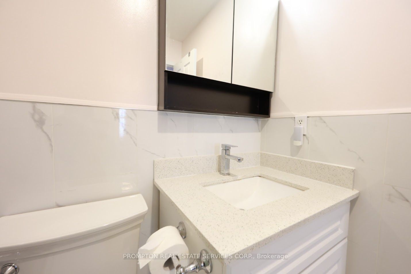 5 St Moritz Way, unit 19 for sale - image #22