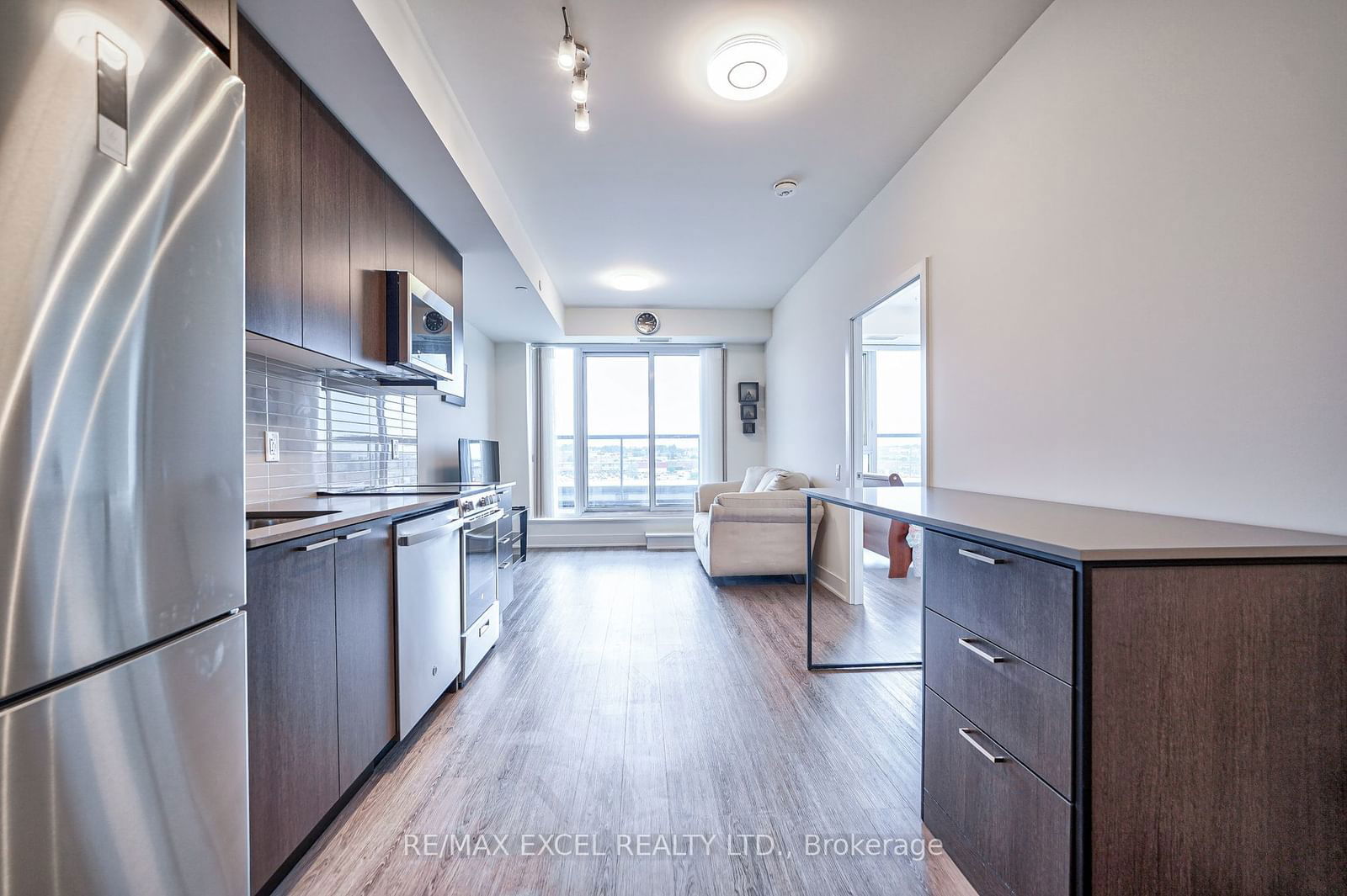 185 Deerfield Rd, unit 506 for sale - image #3